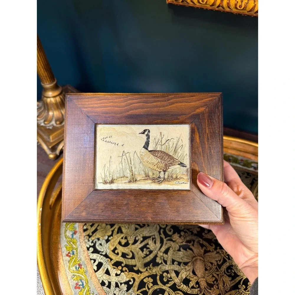 Vintage J.J. Cash Embroidered Goose Wood Keepsake Box‎
